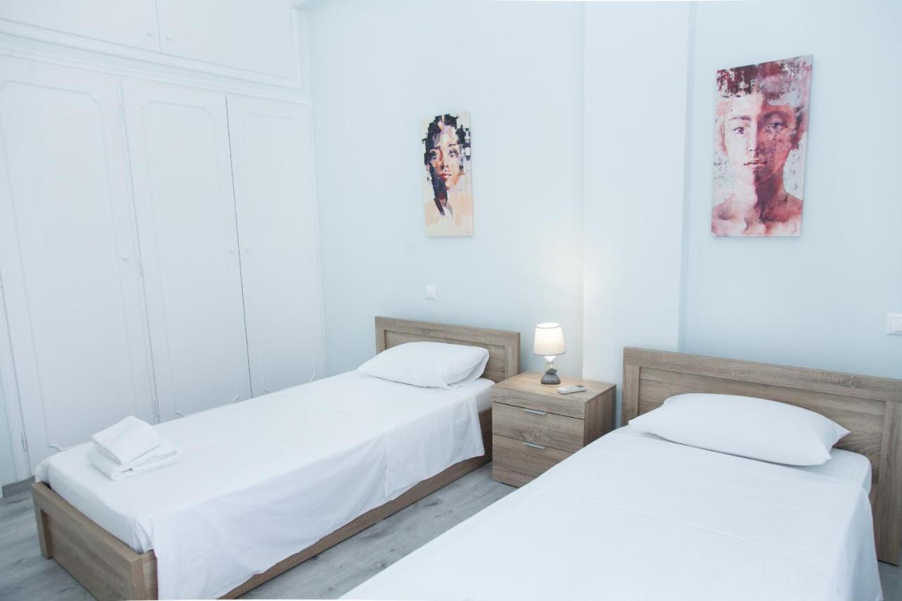 Sunny And Minimal Apt In Glyfada With 3 Bdrm Athena Bagian luar foto